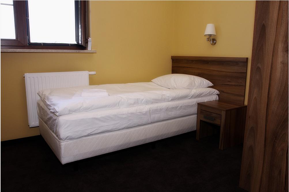 Hotel Ambasada Krobia Szoba fotó